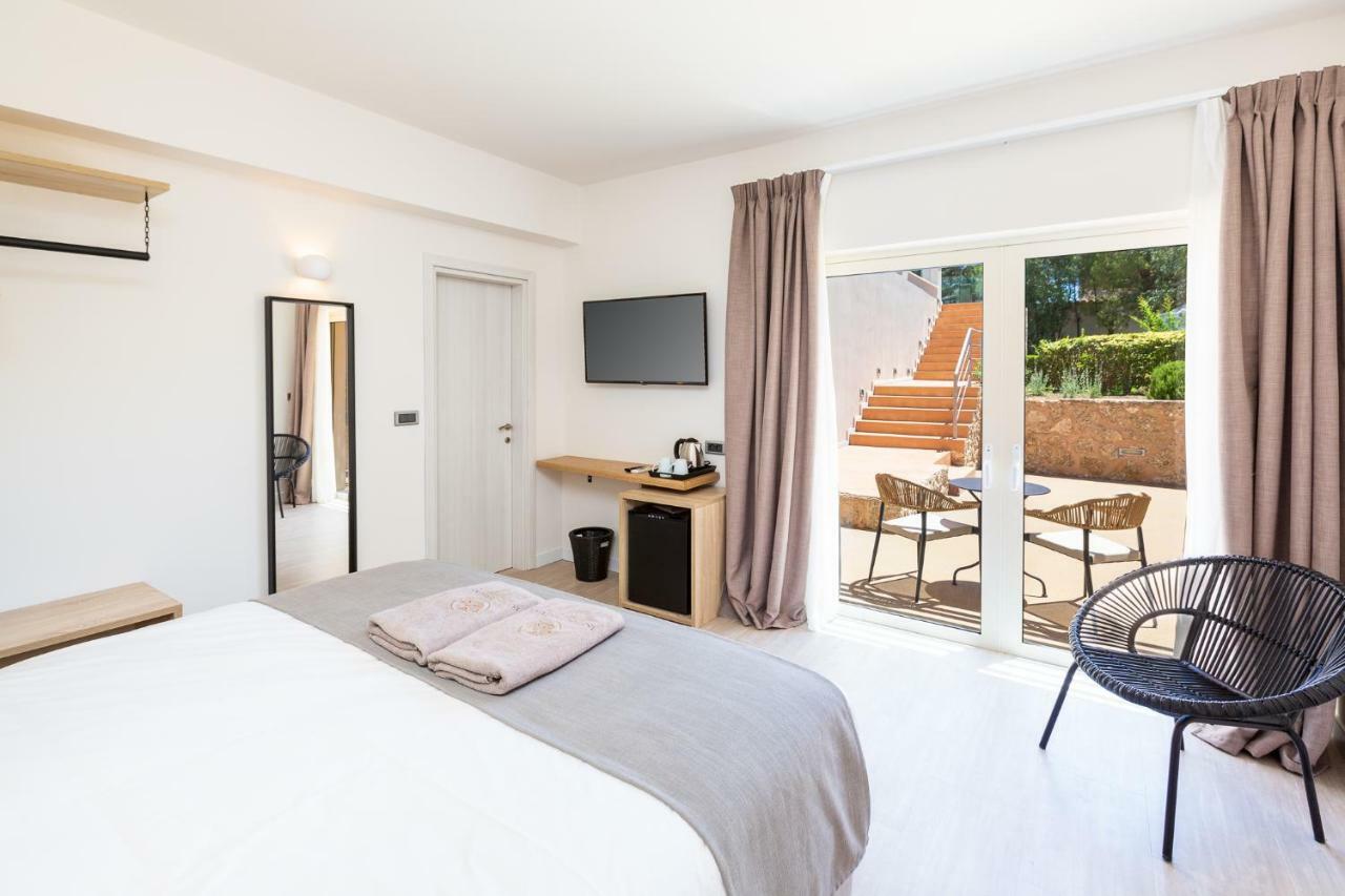 180 South Seaside Hotel Thermisia ภายนอก รูปภาพ